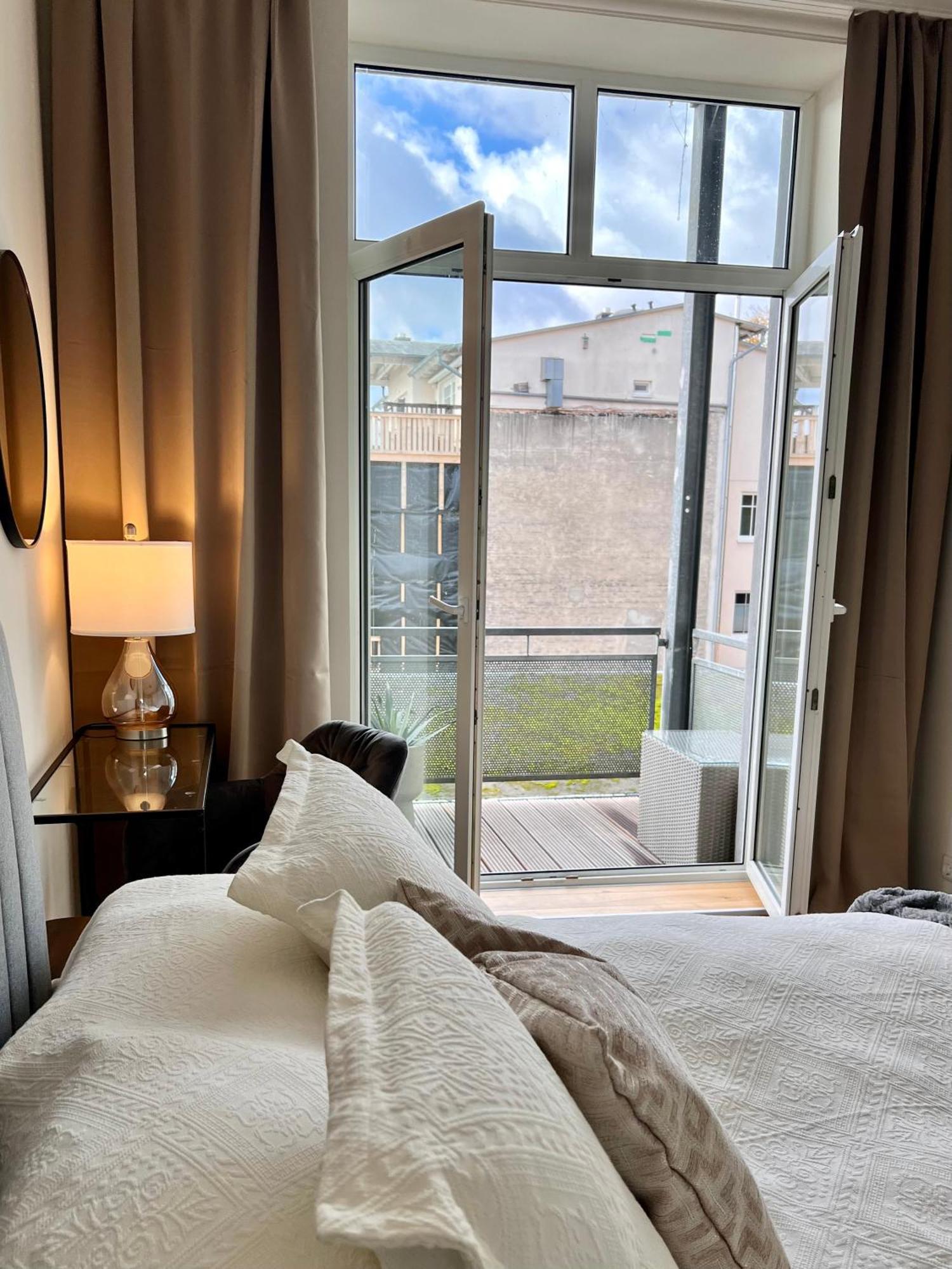 Zuhause Am Mit Sonnenbalkon In Strand- Und Altstadtnaehe Rostock