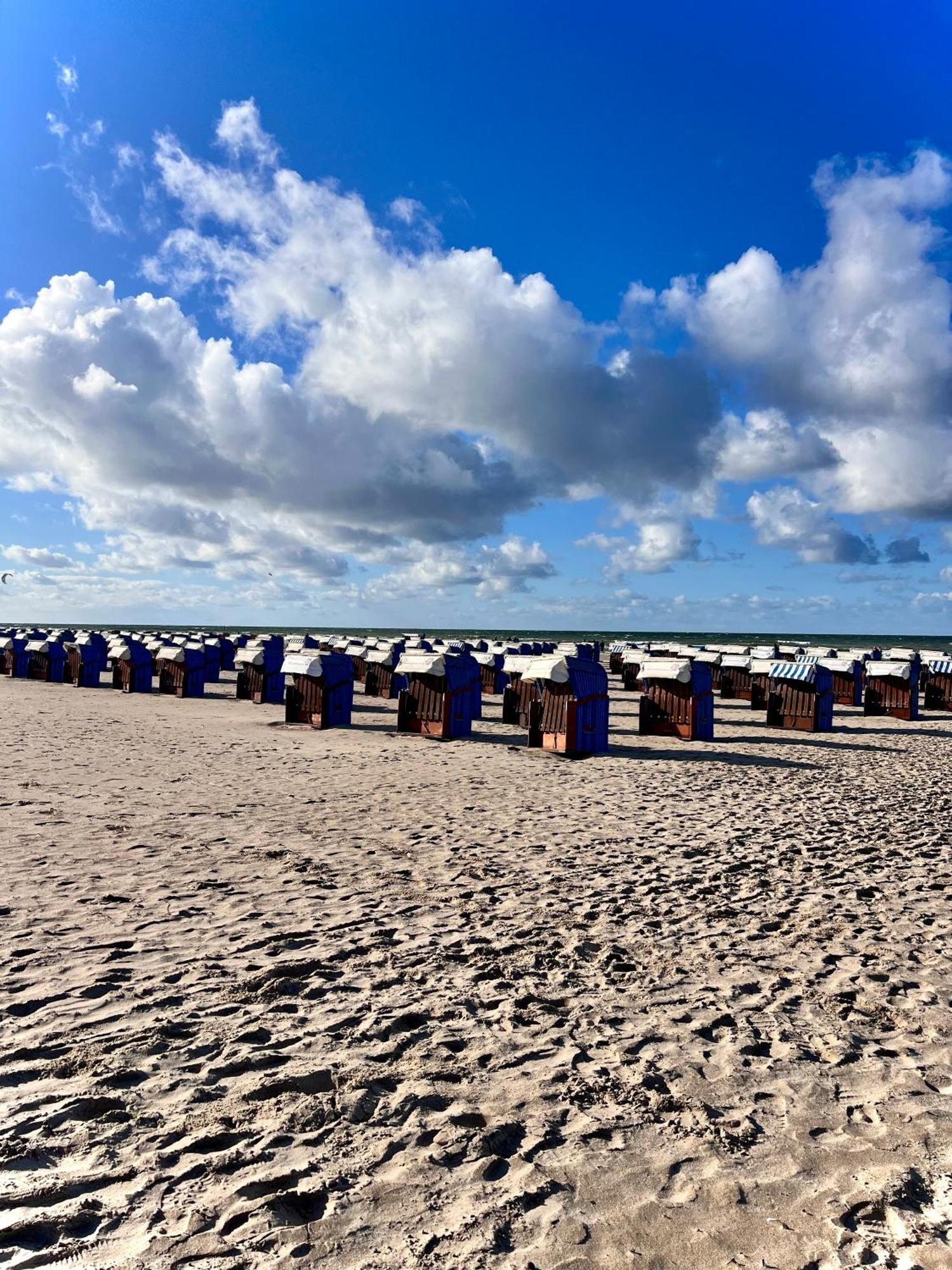 Zuhause Am Mit Sonnenbalkon In Strand- Und Altstadtnaehe Apartment
