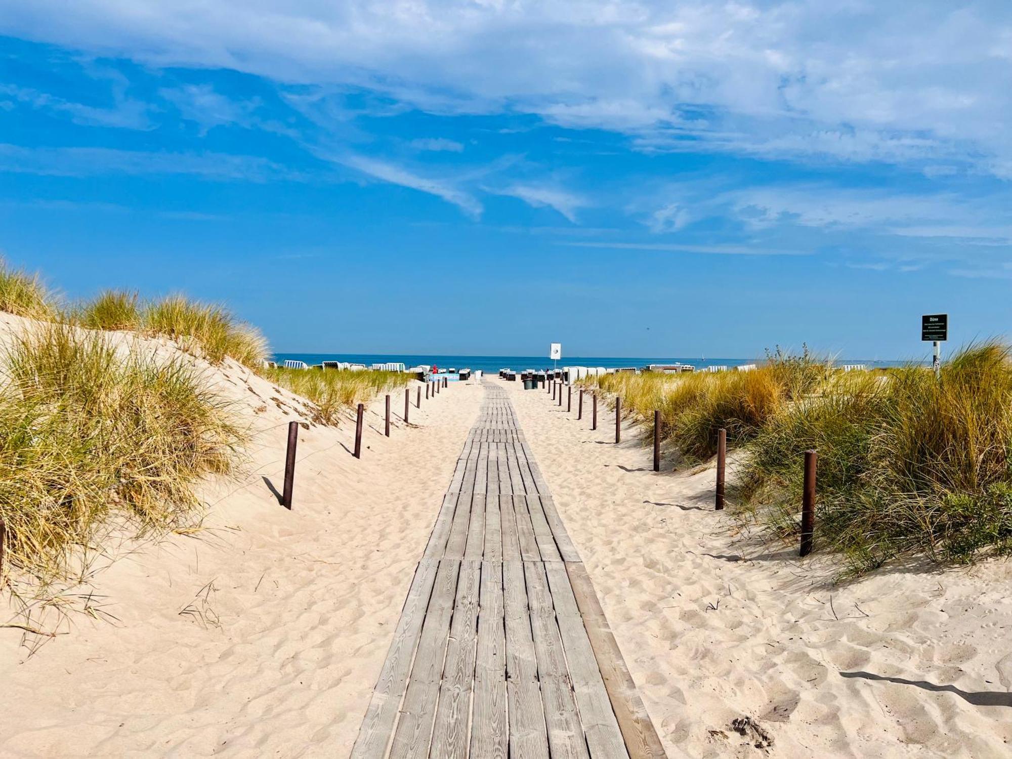 Zuhause Am Mit Sonnenbalkon In Strand- Und Altstadtnaehe Apartment Rostock