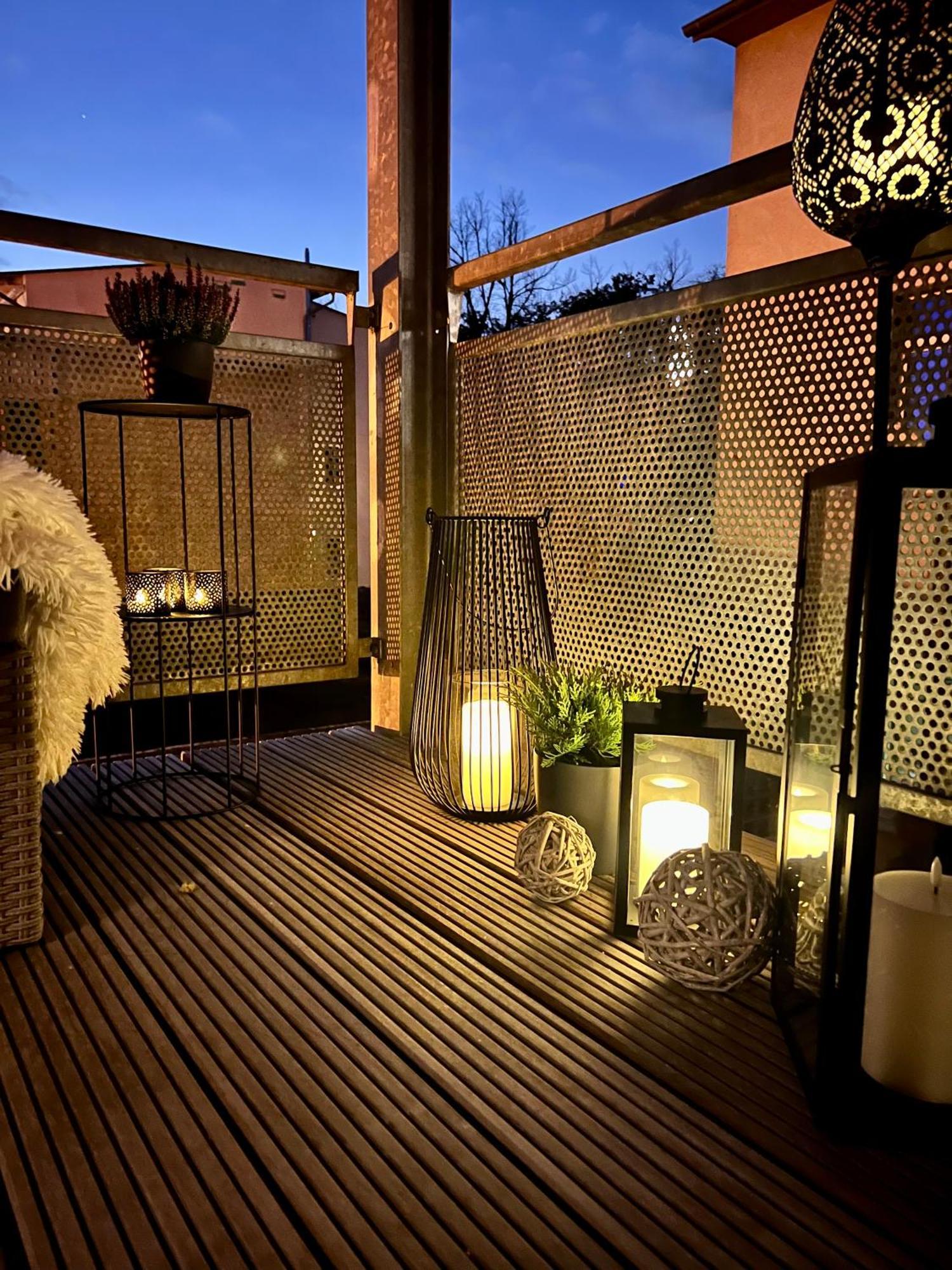 Zuhause Am Mit Sonnenbalkon In Strand- Und Altstadtnaehe Rostock